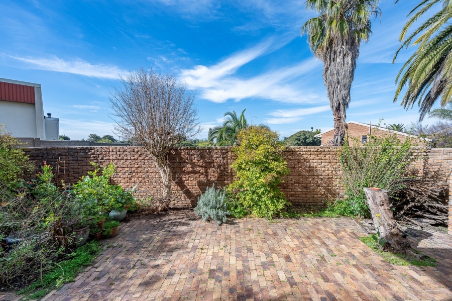 4 Bedroom Property for Sale in Eversdal Western Cape